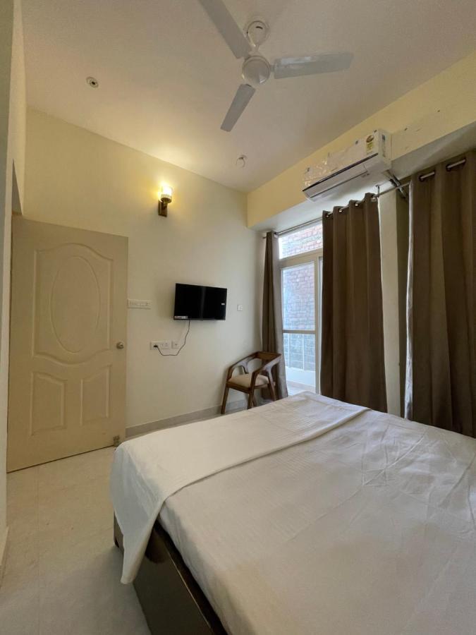 Upre Apartment Varanasi Ngoại thất bức ảnh