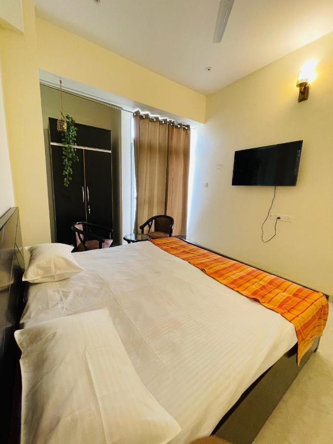 Upre Apartment Varanasi Ngoại thất bức ảnh