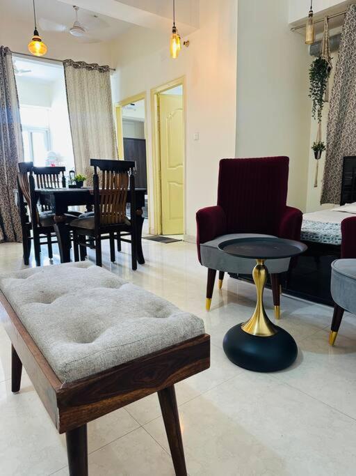 Upre Apartment Varanasi Ngoại thất bức ảnh
